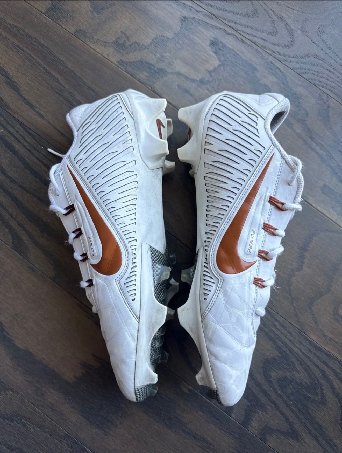 UT FOOTBALL CLEATS