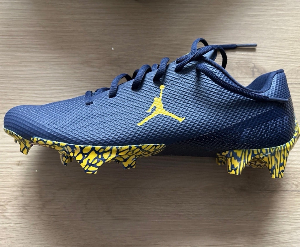 NCAA UM FOOTBALL CLEATS