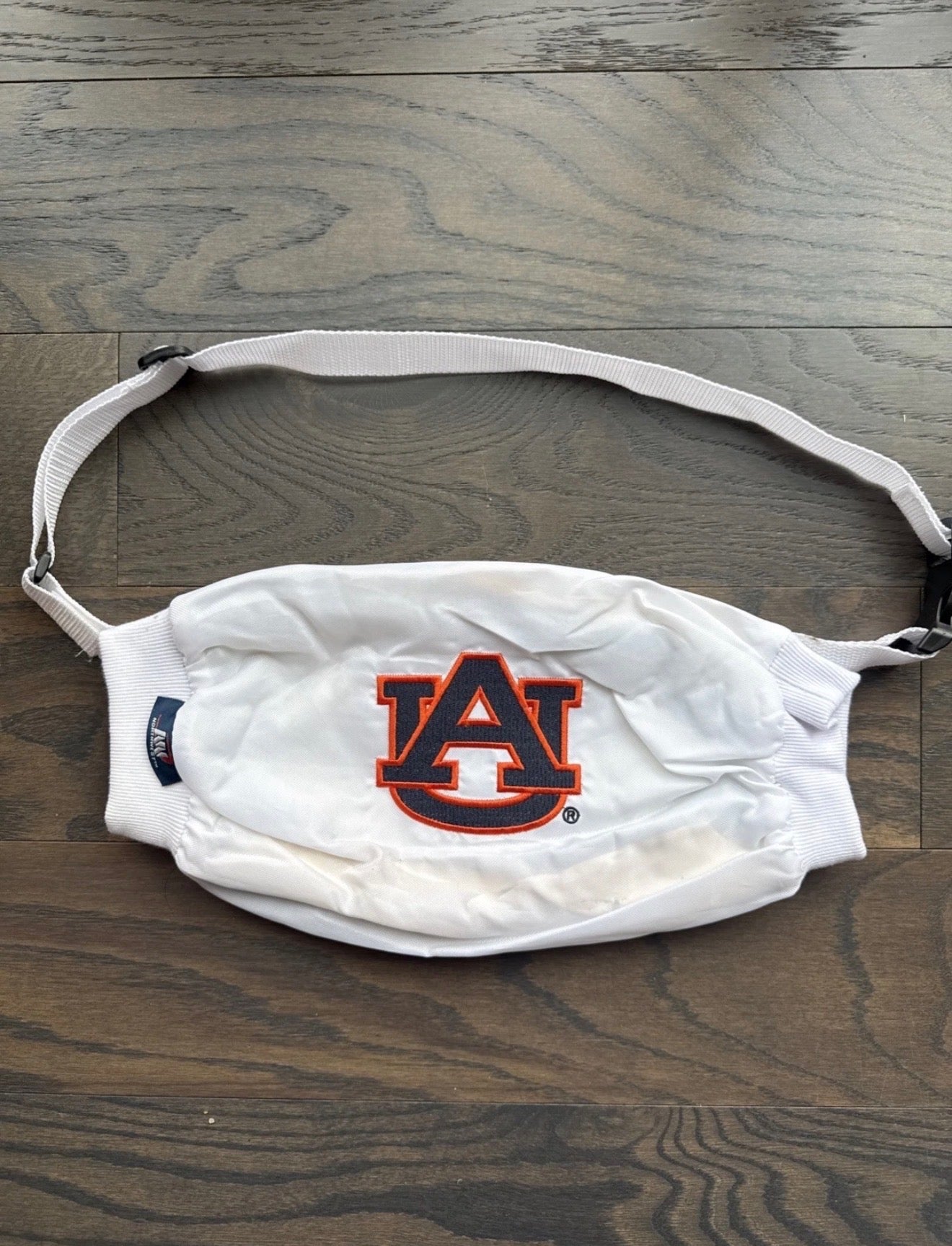 NCAA UA HANDWARMER