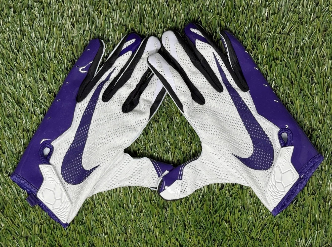 TCU FOOTBALL GLOVES