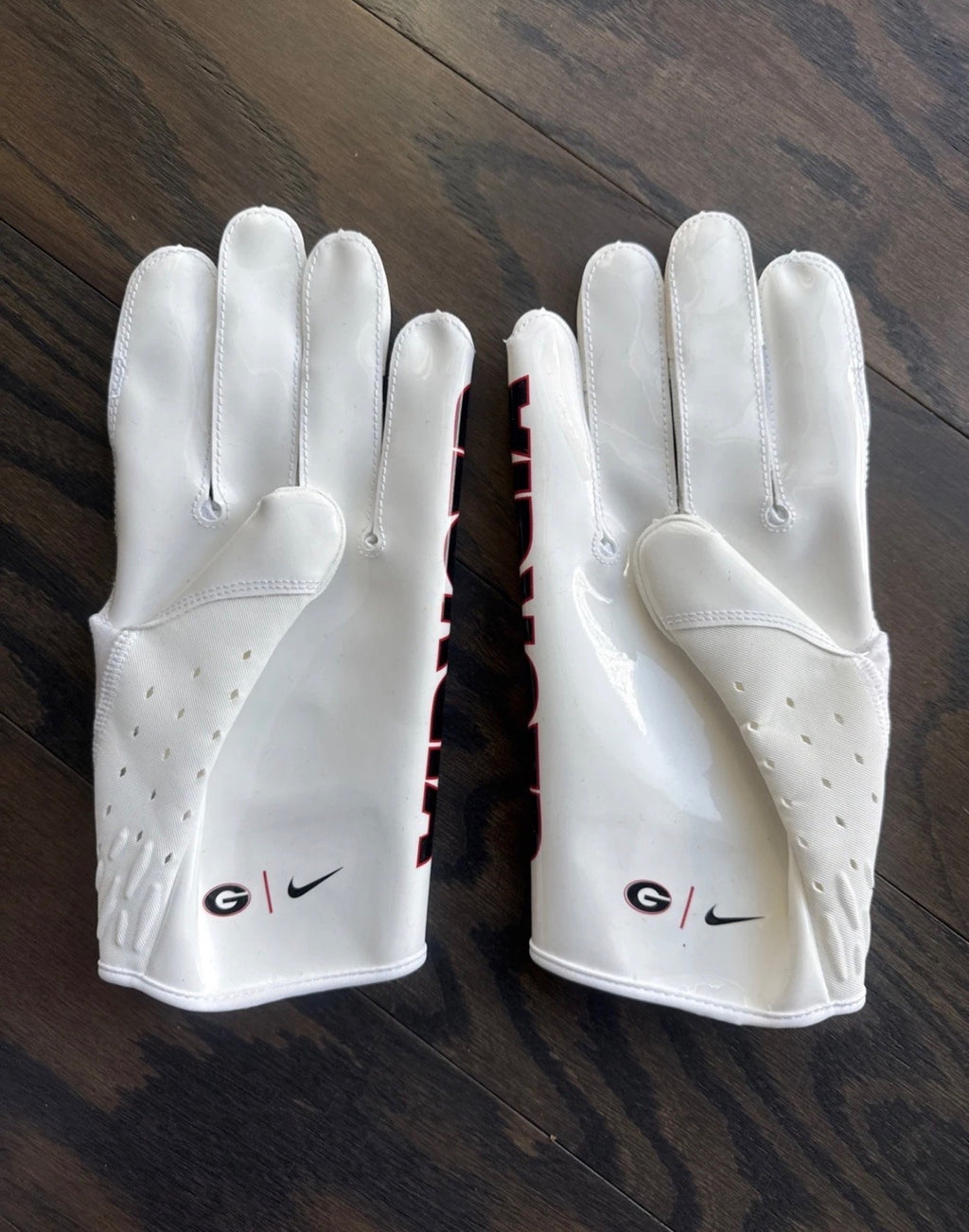 NCAA UG FOOTBALL GLOVES