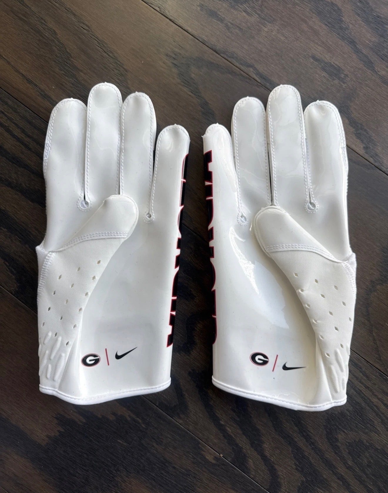 NCAA UG FOOTBALL GLOVES