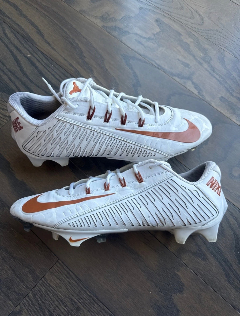 UT FOOTBALL CLEATS