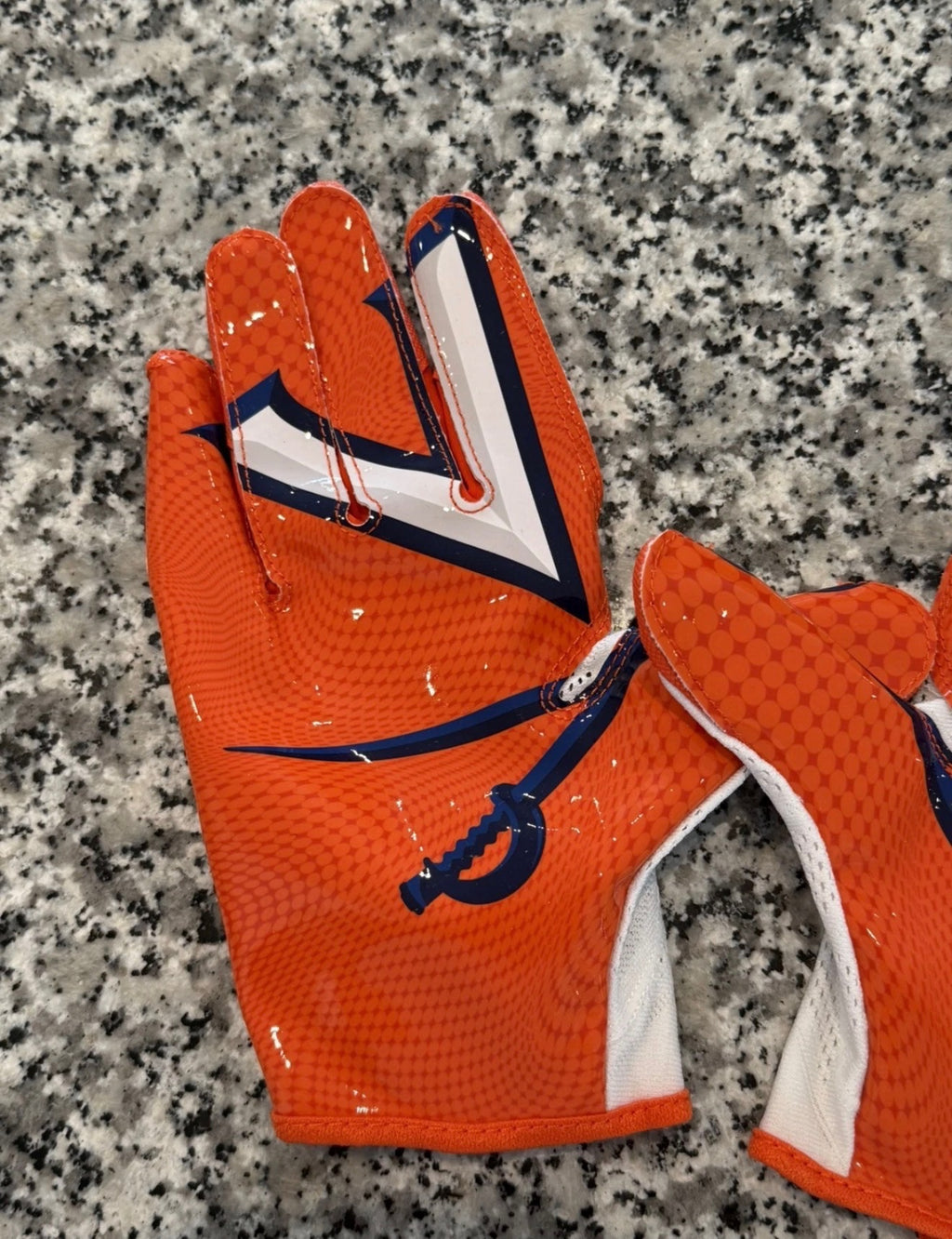 NCAA WVU GLOVES